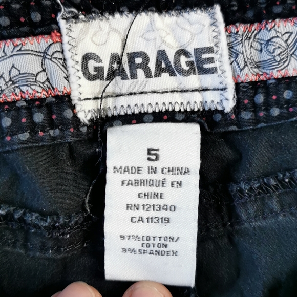 Ladies Capris - Picture 2 of 3